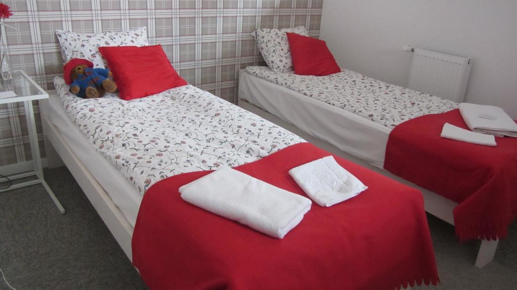 Ll20 Hostel Варшава Екстериор снимка