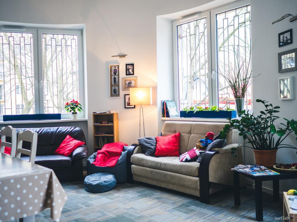 Ll20 Hostel Варшава Екстериор снимка
