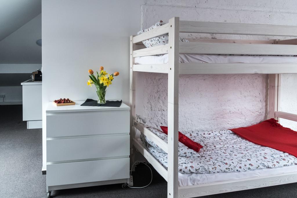 Ll20 Hostel Варшава Екстериор снимка