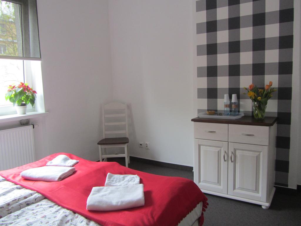 Ll20 Hostel Варшава Екстериор снимка