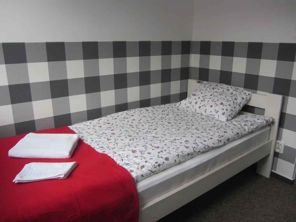 Ll20 Hostel Варшава Екстериор снимка
