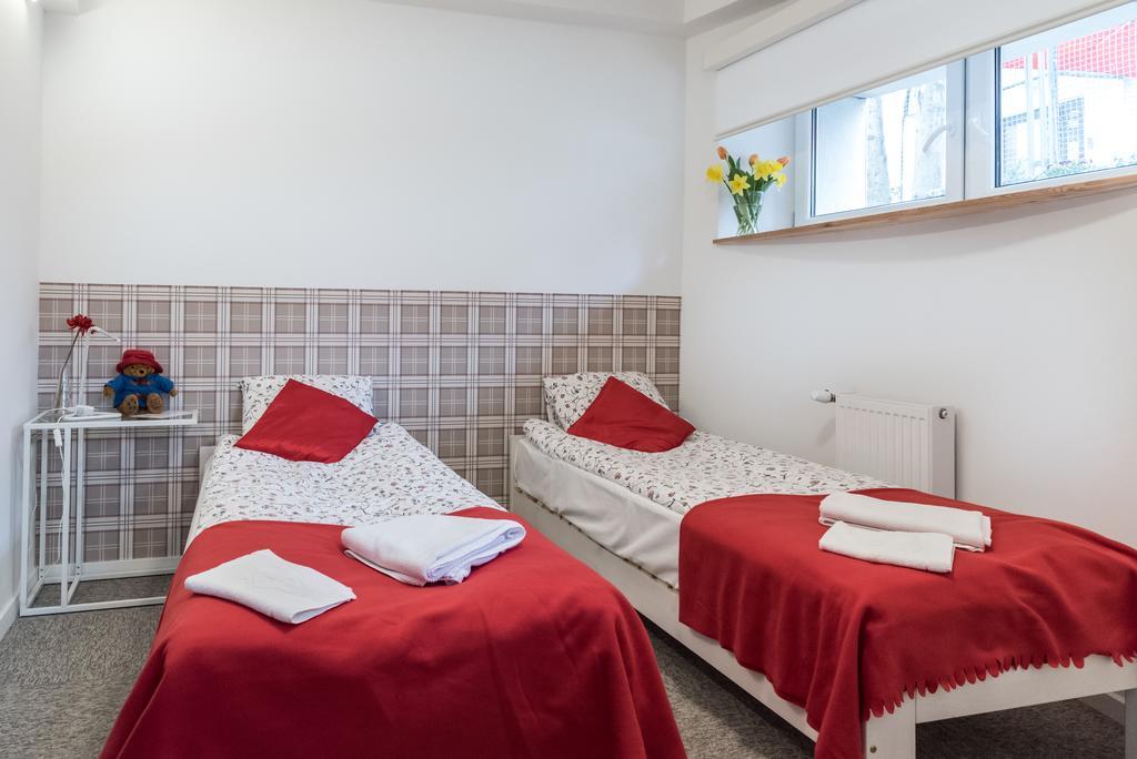 Ll20 Hostel Варшава Екстериор снимка