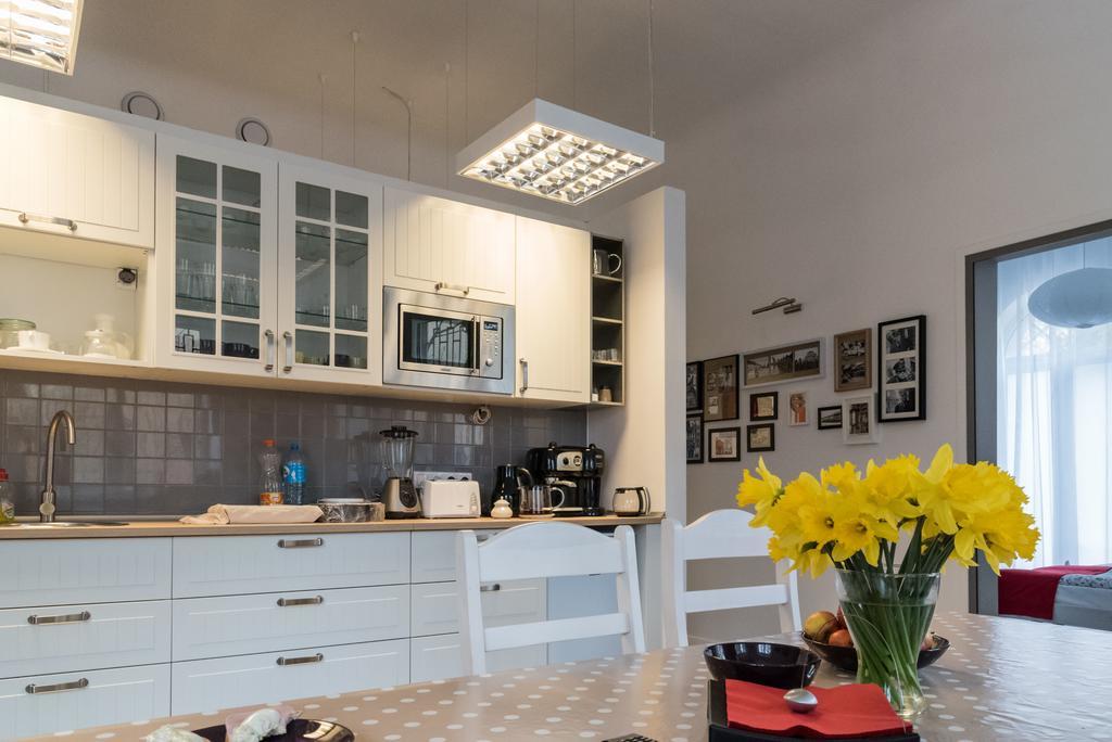 Ll20 Hostel Варшава Екстериор снимка