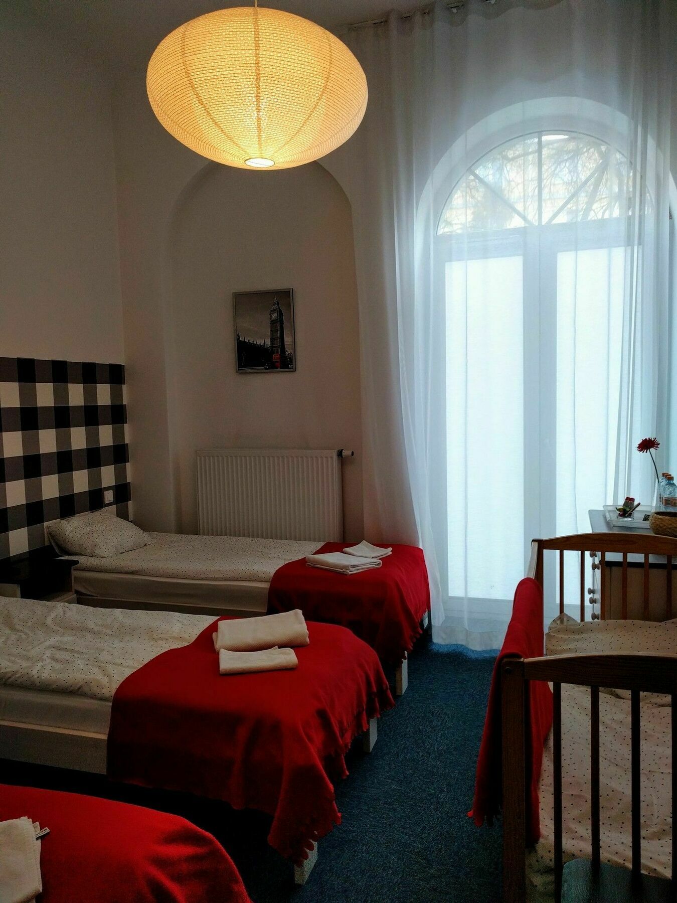 Ll20 Hostel Варшава Екстериор снимка